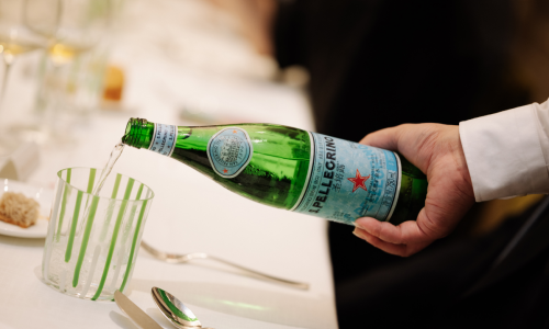 意大利星级佐餐水「圣培露」是如何风靡全球的？ 走进“佐餐星选 意享美味”的迷人故事